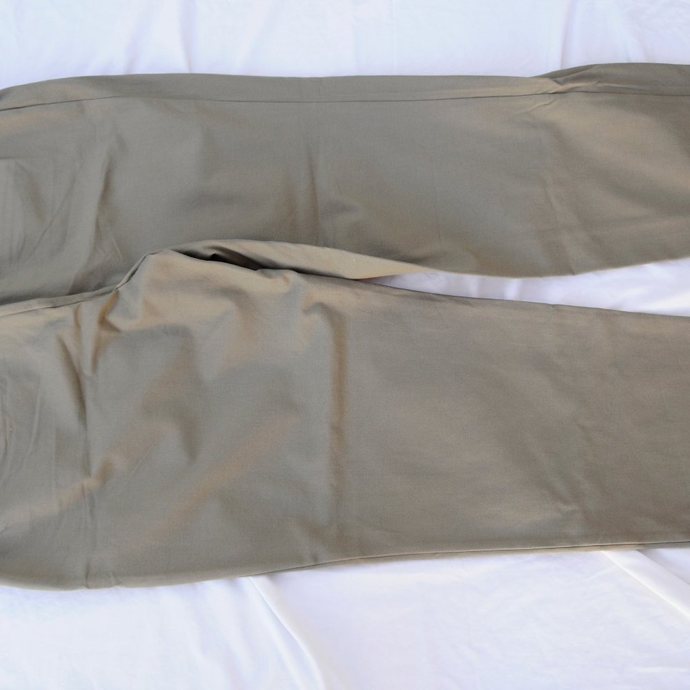 NWT Side Zip Get Away Pant